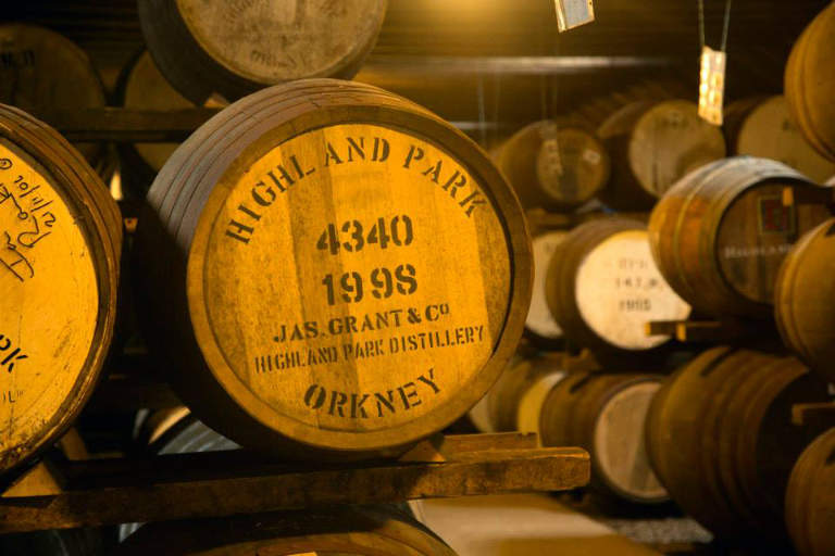 whisky tour roadtrip scotland, visit scotland whisky distilleries campervan