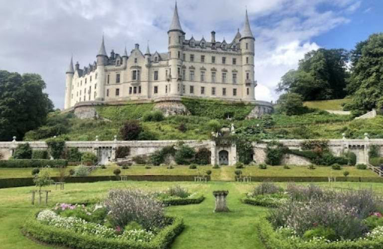 Why you should NOT visit Scotland, Scottish castle